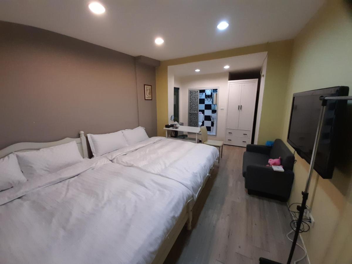Miss You House Taichung Buitenkant foto