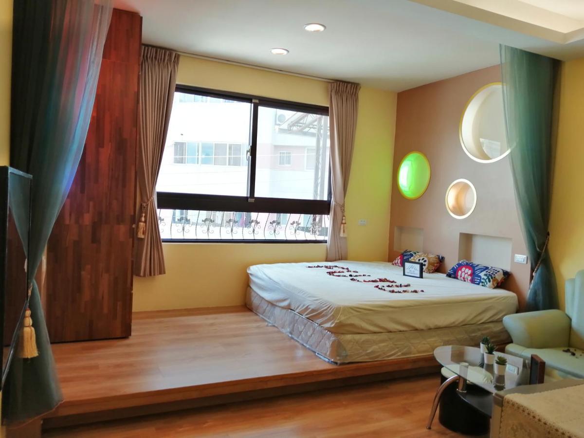 Miss You House Taichung Buitenkant foto