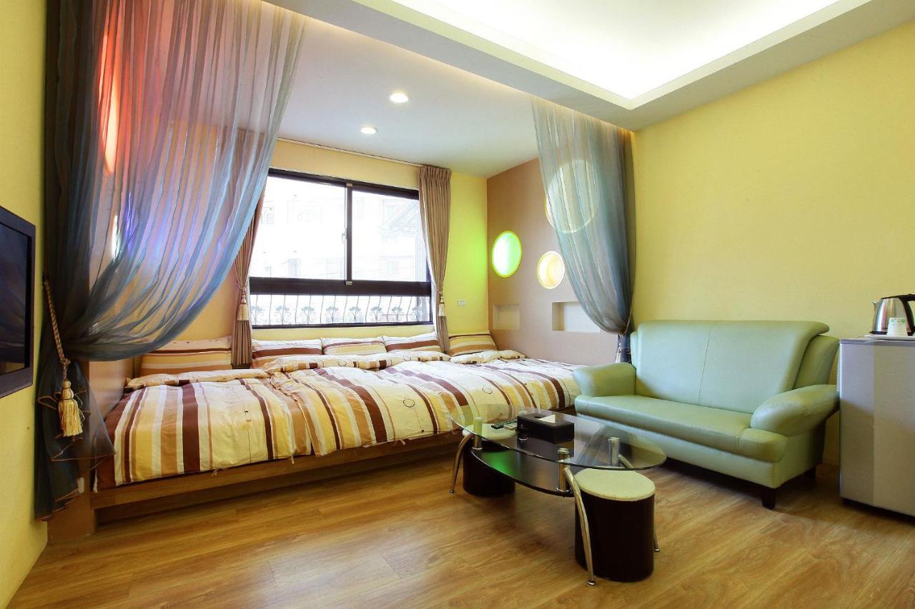 Miss You House Taichung Buitenkant foto