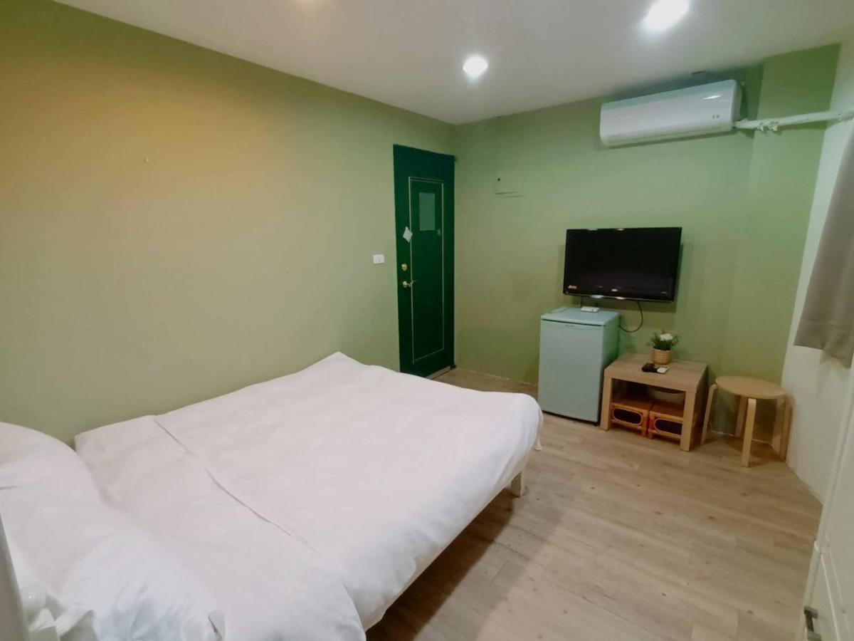 Miss You House Taichung Buitenkant foto