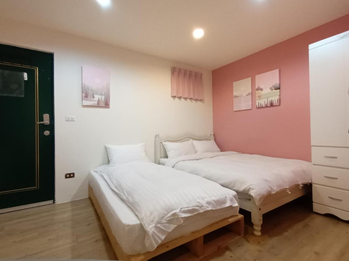 Miss You House Taichung Buitenkant foto