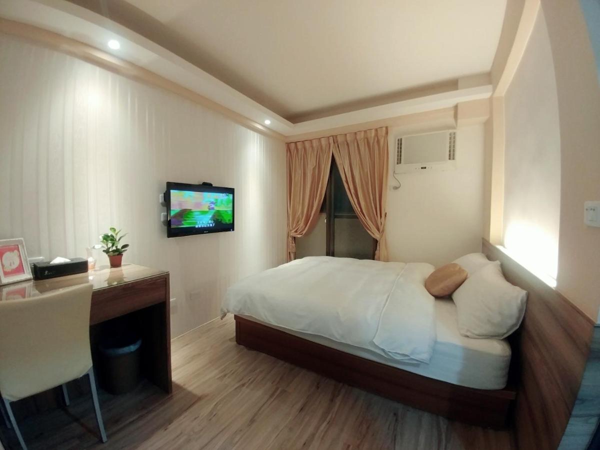Miss You House Taichung Buitenkant foto