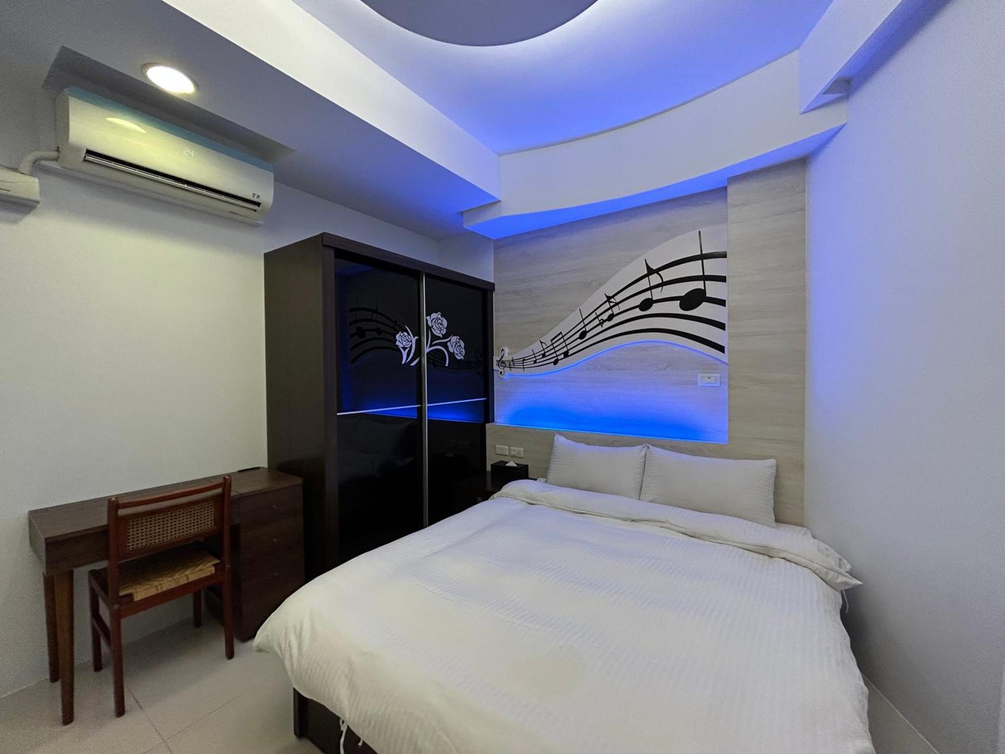 Miss You House Taichung Buitenkant foto